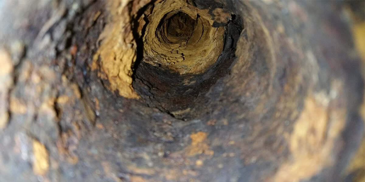 is hydro jetting safe for old pipes